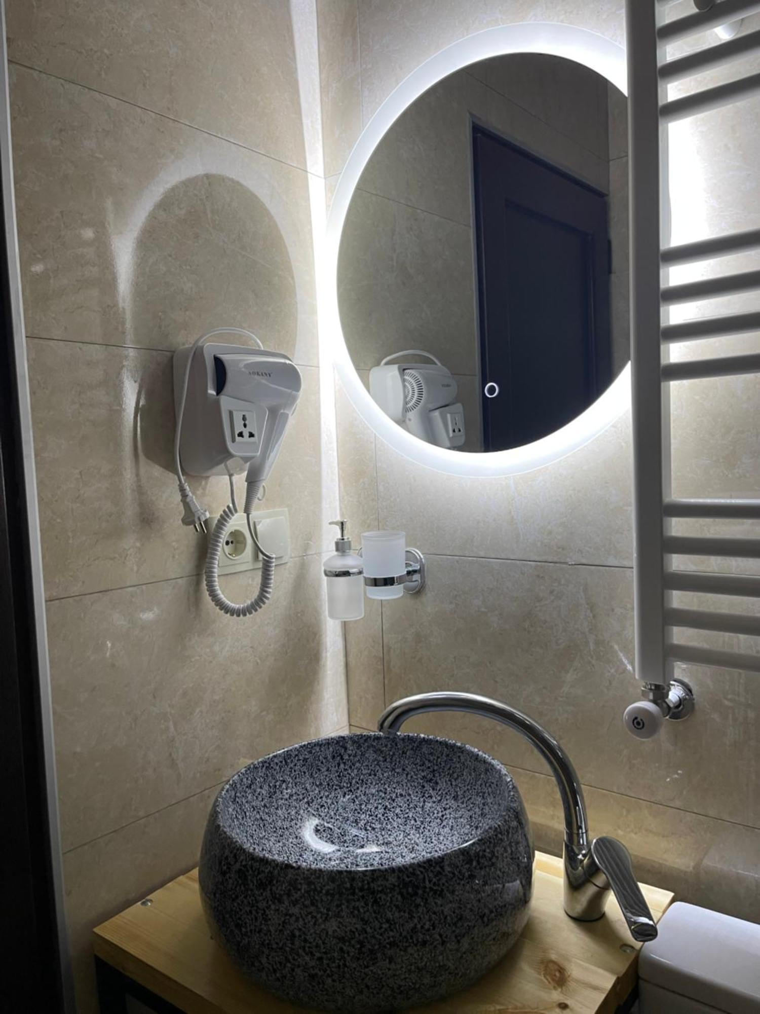 Sunny Guesthouse Kazbegi Εξωτερικό φωτογραφία