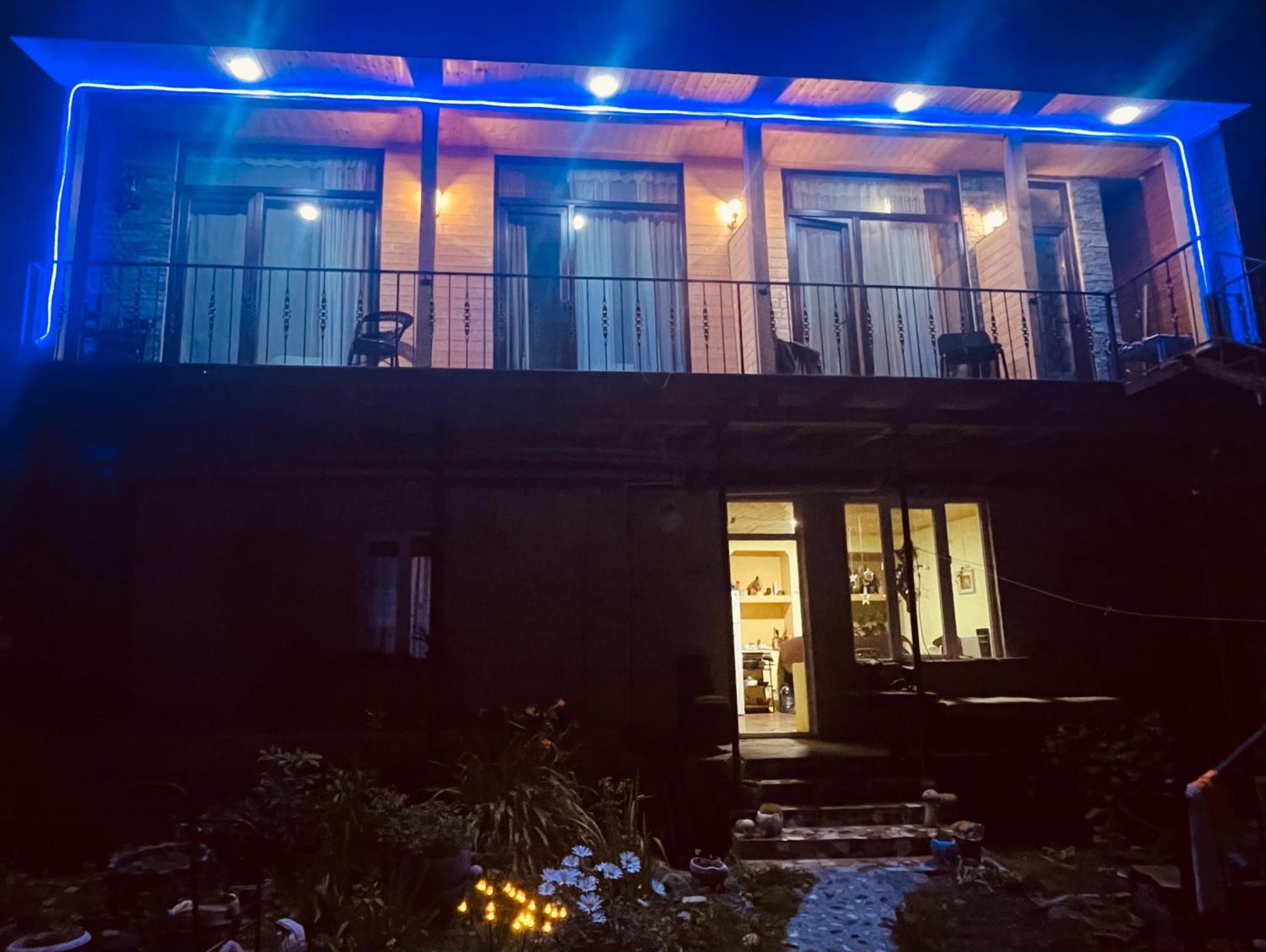 Sunny Guesthouse Kazbegi Εξωτερικό φωτογραφία