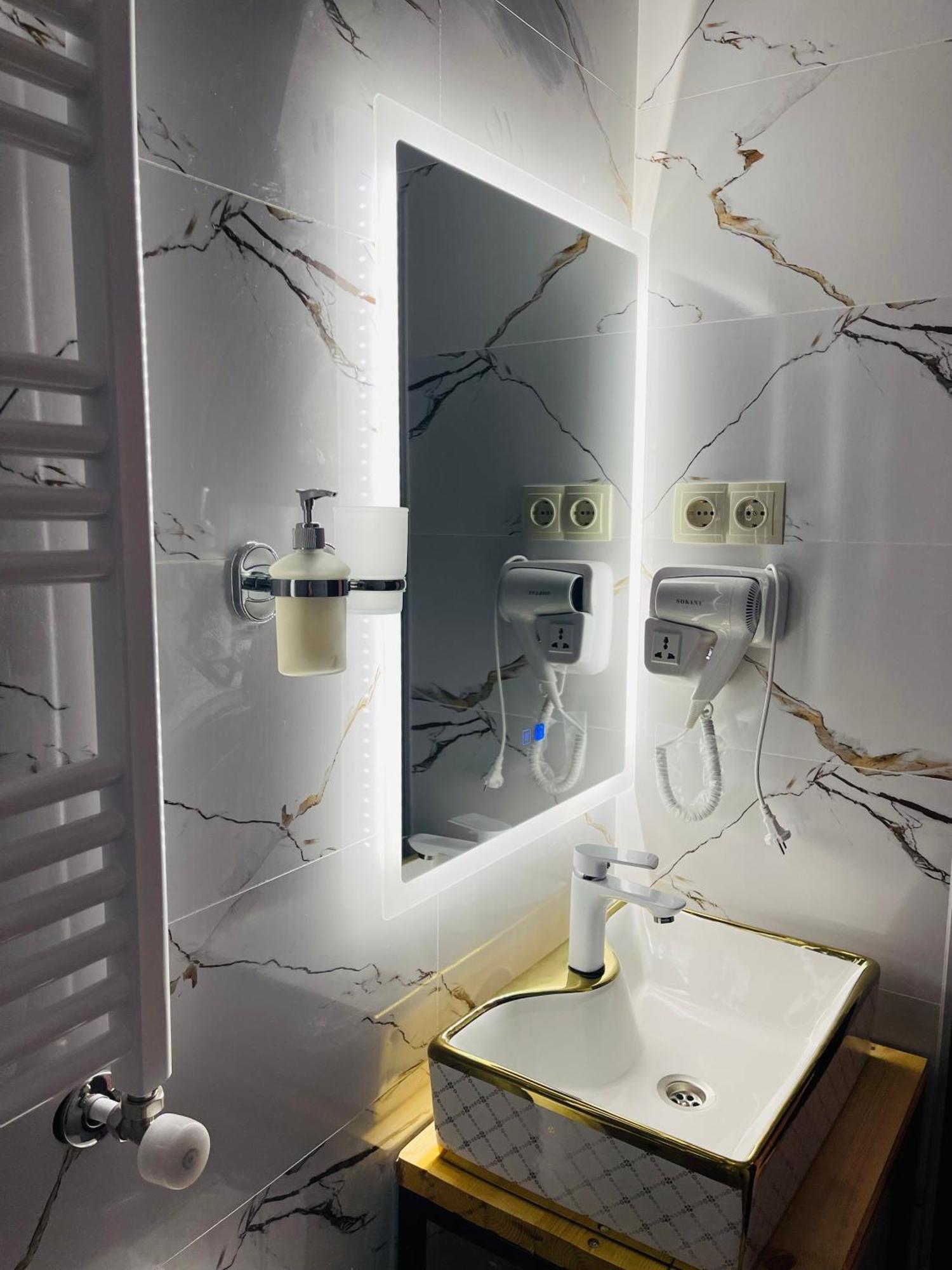 Sunny Guesthouse Kazbegi Εξωτερικό φωτογραφία