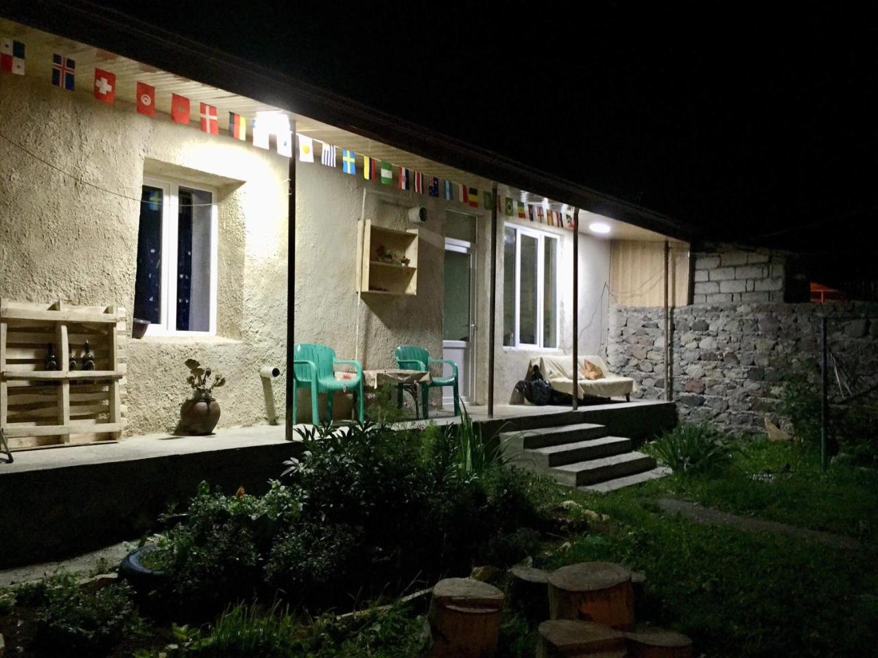 Sunny Guesthouse Kazbegi Εξωτερικό φωτογραφία