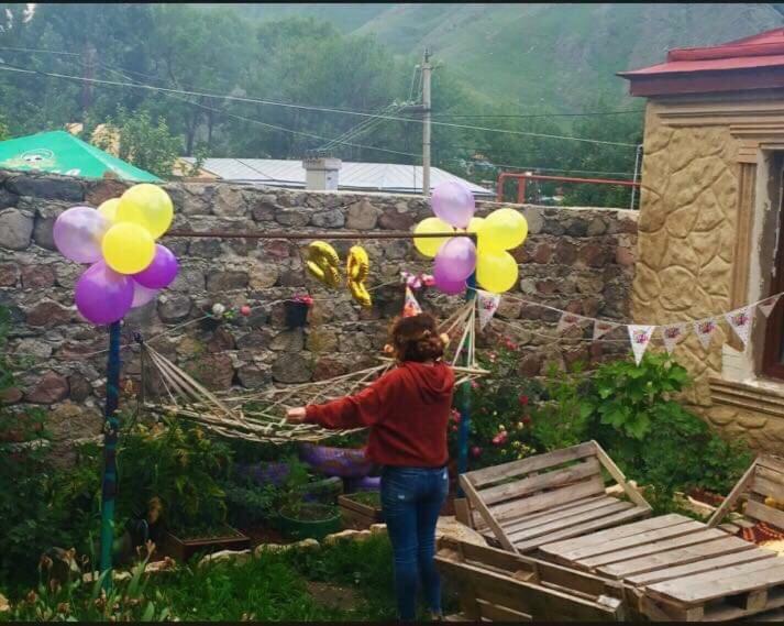 Sunny Guesthouse Kazbegi Εξωτερικό φωτογραφία